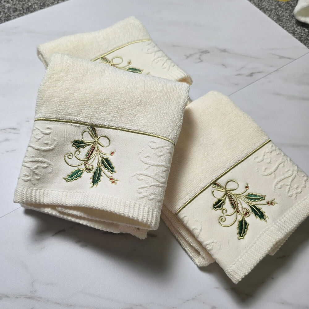 Lenox Set of 3 Hand Towels Christmas Ribbon and Holly